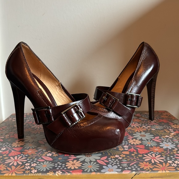 Gorgeous LAMB platform pumps - Picture 3 of 10